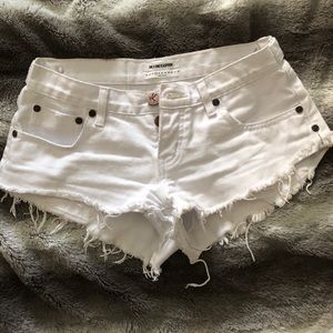 One Teaspoon denim shorts 💫